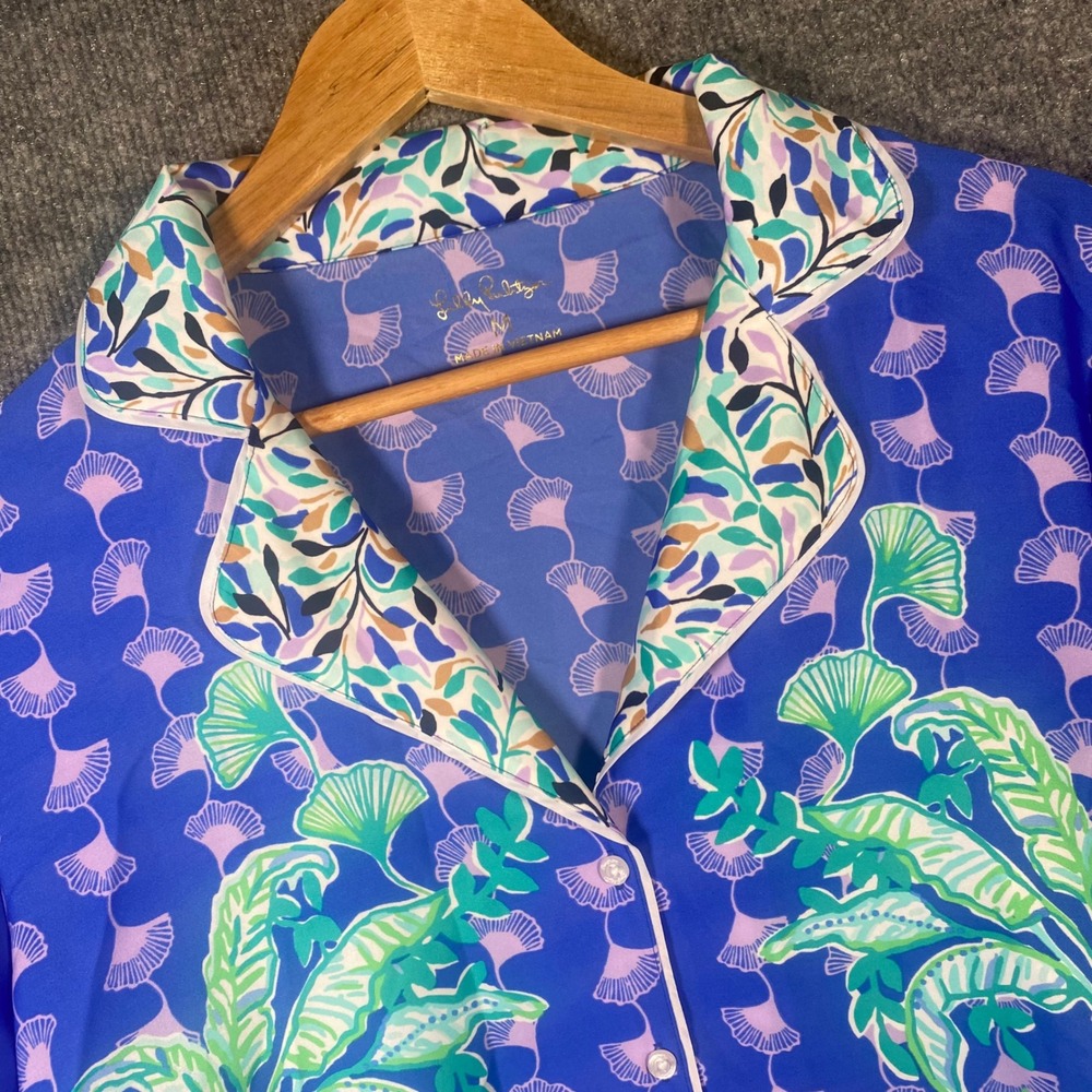 Lilly Pulitzer Pajama Top Womens Medium Blue Elephant Tropical Button Down Shirt